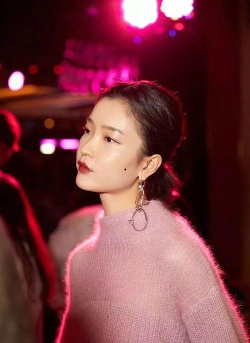 杜鹃女明星,璀璨星空下的璀璨之星