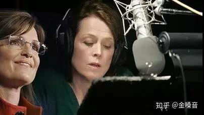 配音演员 英文,Voices of the Silver Screen: A Tribute to the Art of Voice Actors