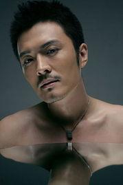 于小伟个人资料照片,光影交织下的青春风采