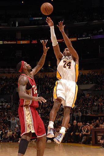 科比詹姆斯图片